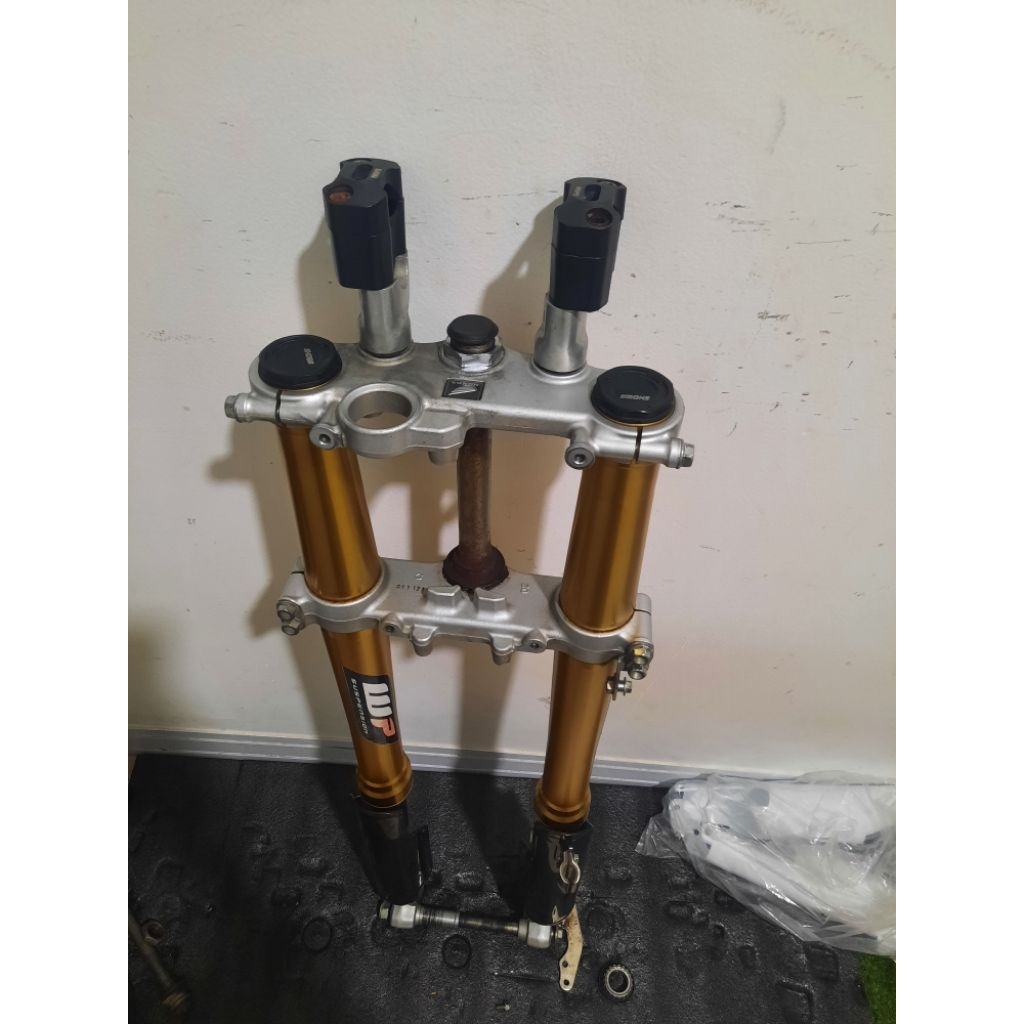 USD SHOCK CRF 150 L ORIGINAL CABUTAN (SHOWA)