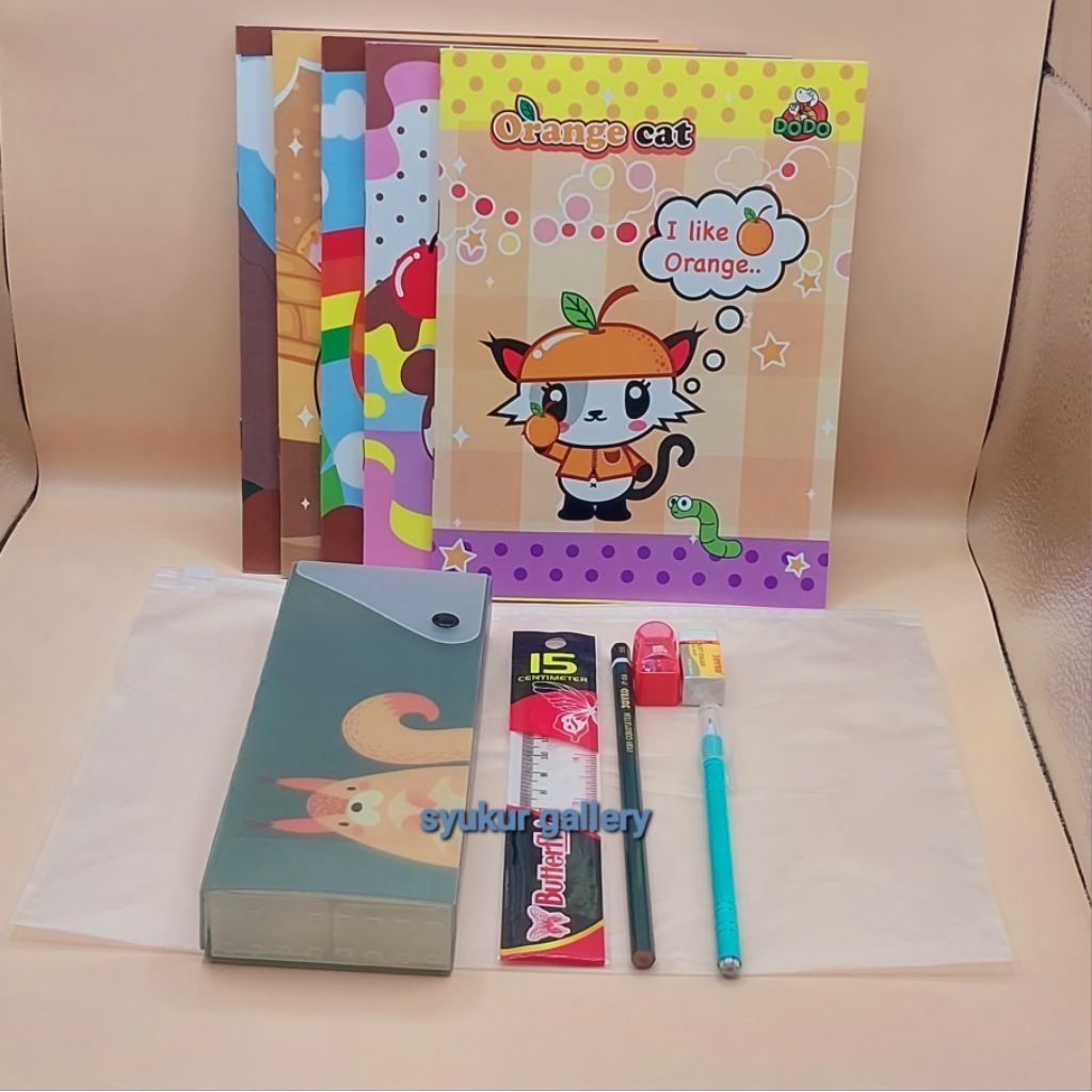 

(1 Set Buku tulis 38 Lembar dan alat tulis) Perlengkapan Alat Tulis Sekolah 12 IN 1 , paket hemat dan Lengkap /sauvenir / buku tulis 38 Lembar,pensil, pulpen , Rautan , penghapus , penggaris dan map zipper dan tempat pensil mika