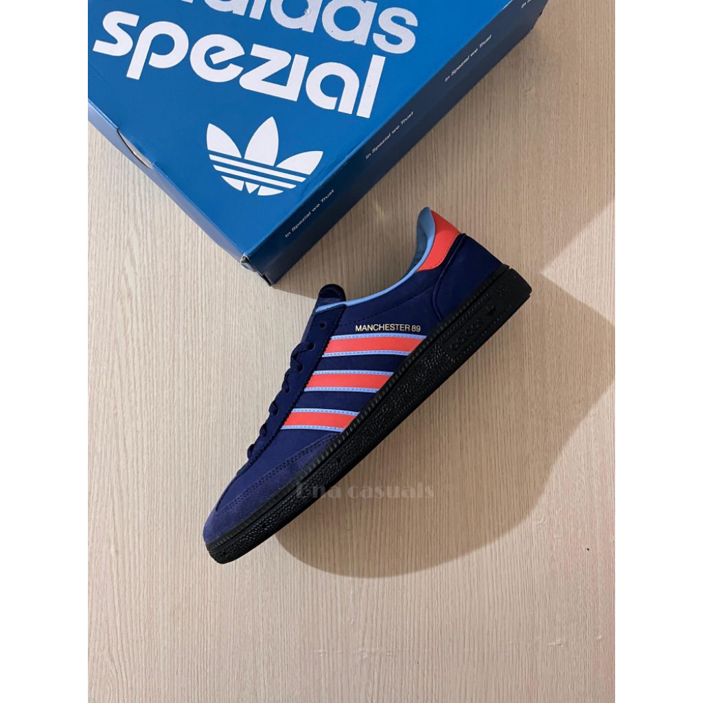 Adidas  manchester 89