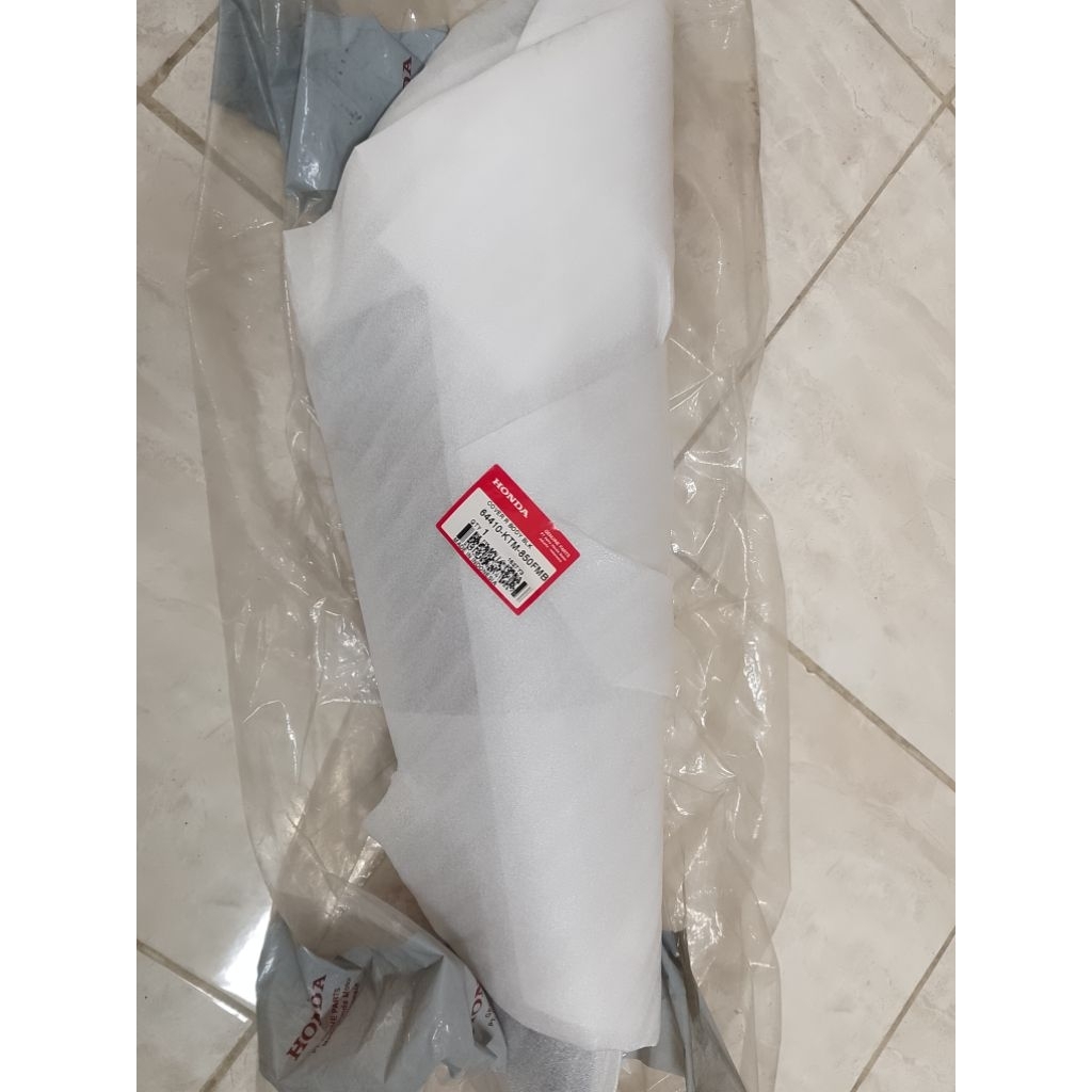 Cover Body Kanan Supra X 125 & Supra X 125 Injection 64410-KTM-850FMB