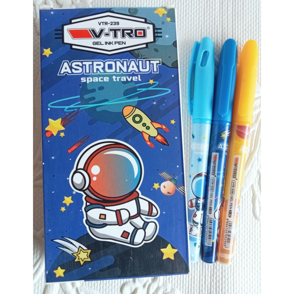 

Pulpen V-TRO VTR-239 Gel Ink 0.38mm | Desain Karakter Lucu & Halus