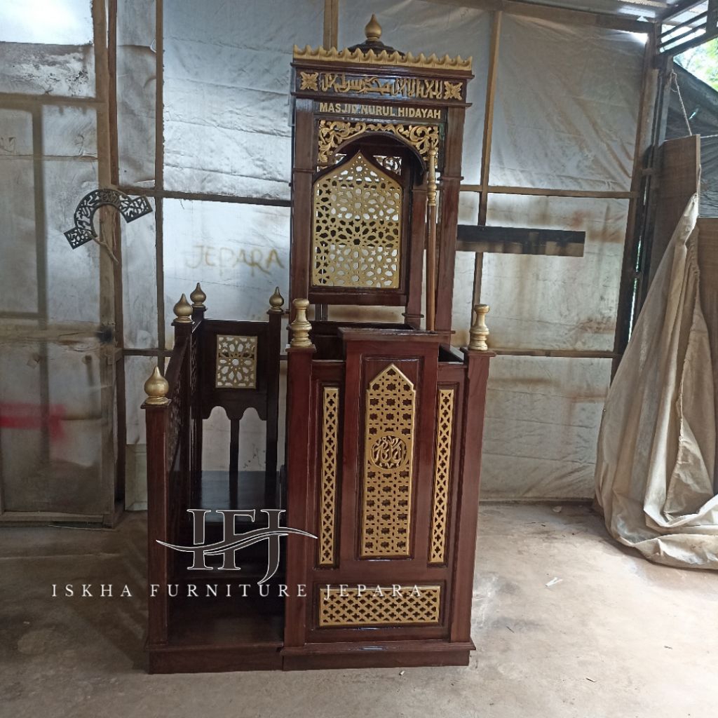MIMBAR KUBAH KECIL_MIMBAR KUBAH MASJID JEPARA_MIMBAR KUBAH JATI