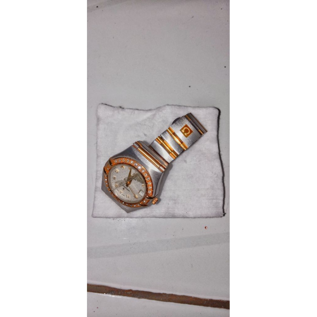 Jam Tangan OMEGA