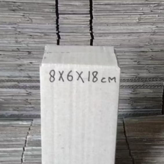 

Kardus packing uk 8×6×18cm polos luar dalam