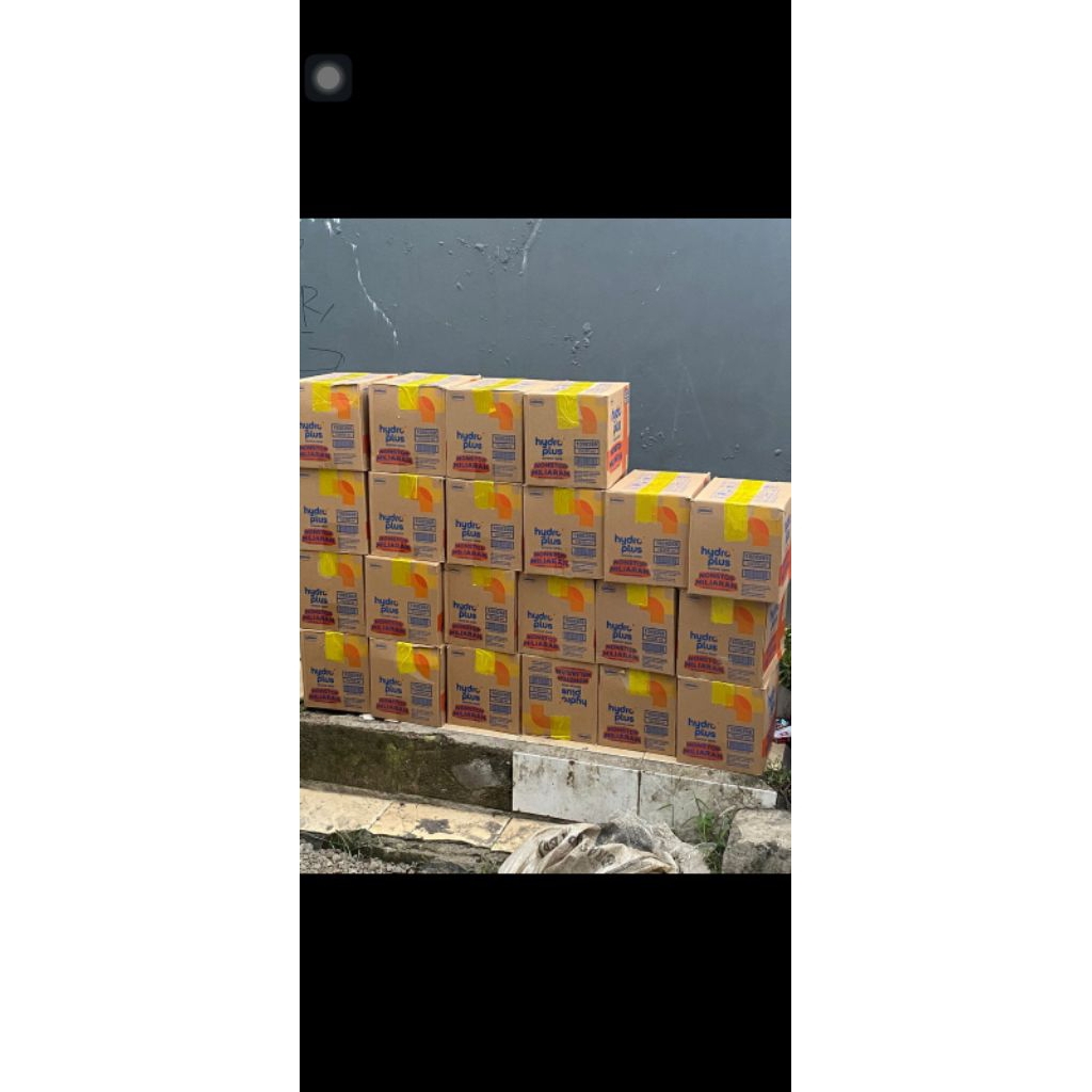 

Minuman hydroplus ukuran 350ml