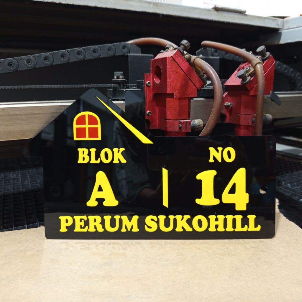 Nomor rumah akrilik papan nomor rumah akrilik timbul
