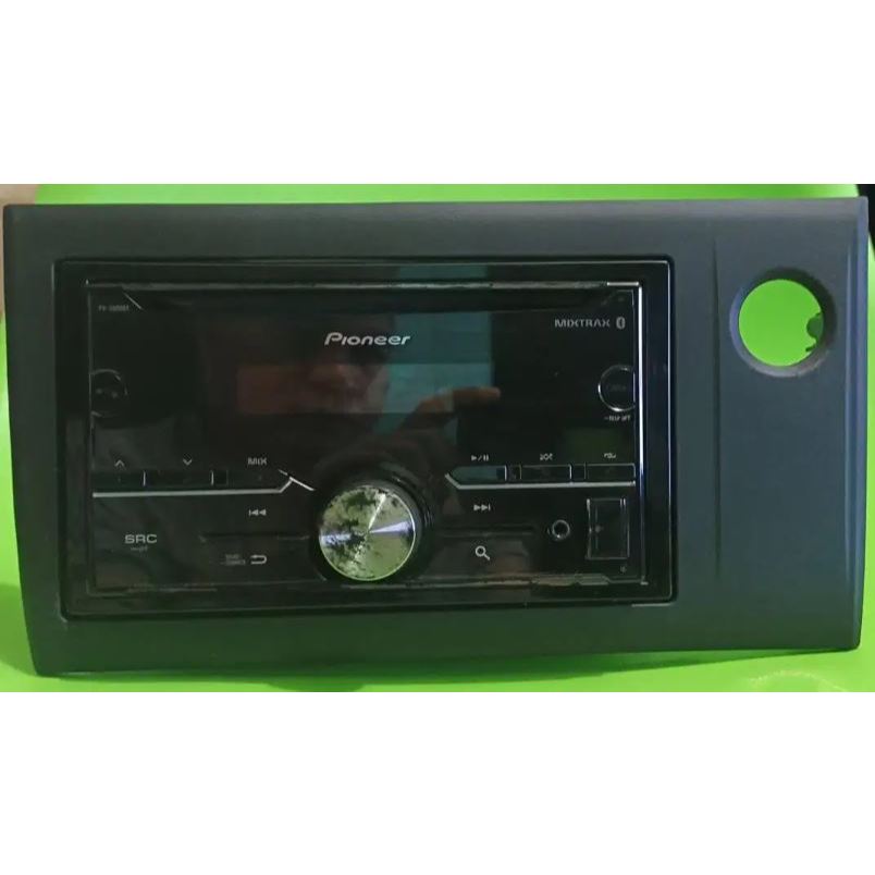 Head unit Pioneer Brio