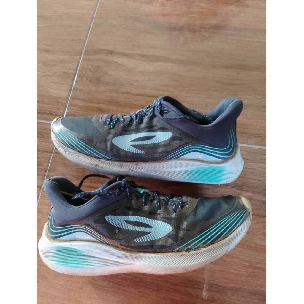 sepatu lari/running nineten 910 haze vision 1.0 second