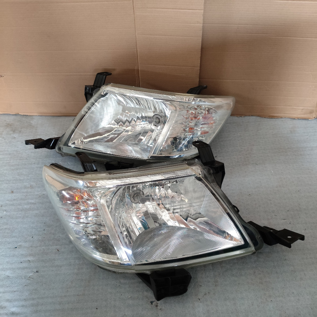 Headlamp Lampu Depan Mobil Hilux Vigo 2011 2012 2013 2014 Original