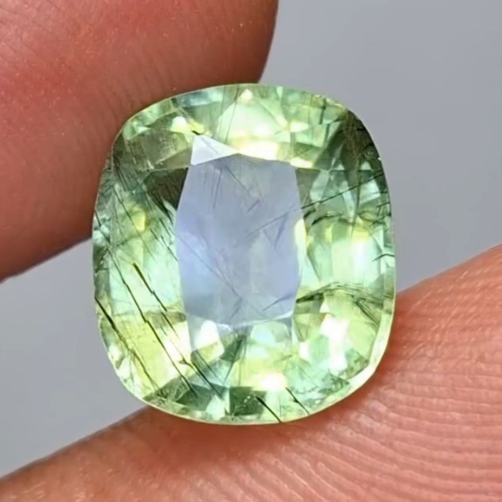 Natural Rutilated Peridot 4.45ct NTD HQ Full of Luster