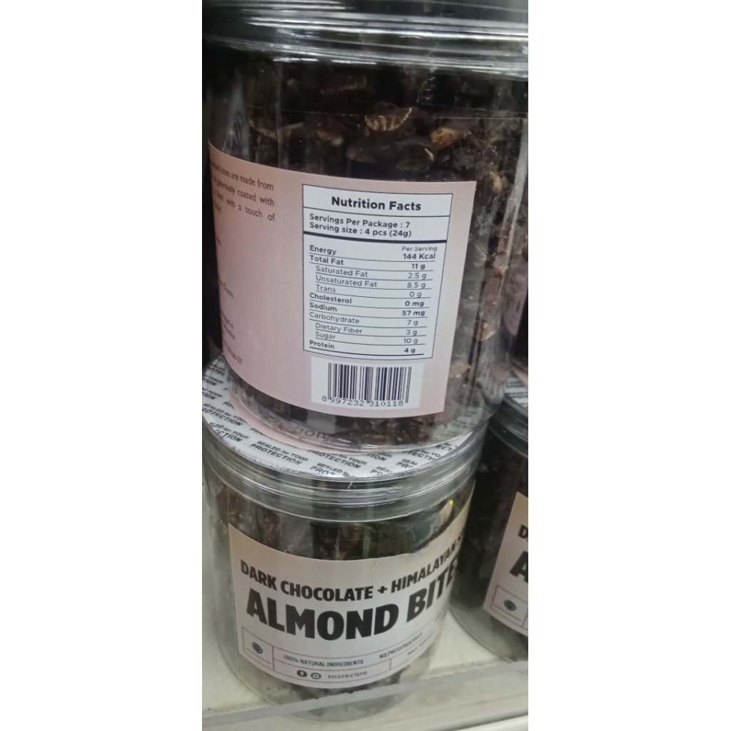 

Almond Bites