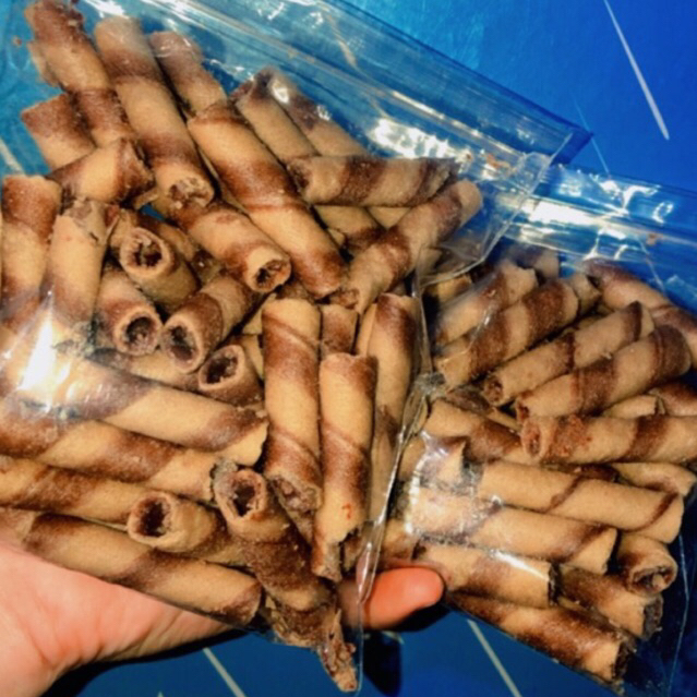 

astor / wafer roll ras colat coklat kemasan pouch