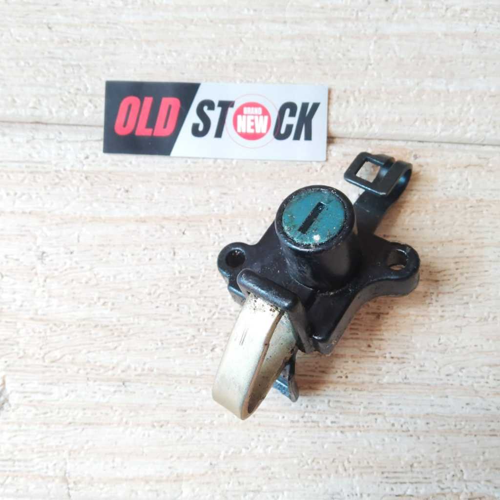 KUNCI JOK HELM GANTUNGAN HELM HONDA MEGAPRO FI TIGER -NEW OLD STOCK-