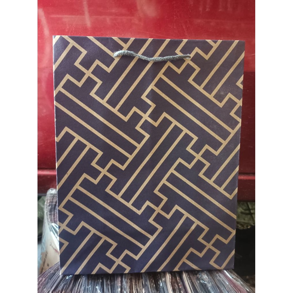 

1 Lusin | Paperbag | R6 Motif (20x10x25)