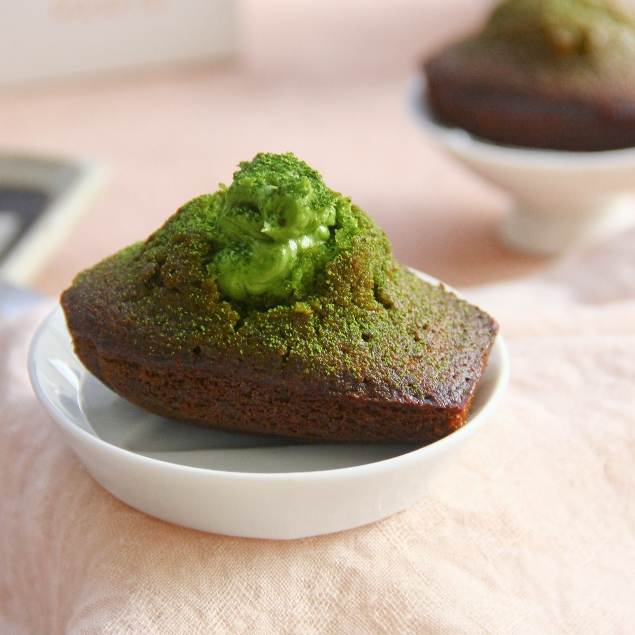

Double Matcha Madeleines - Box of 3