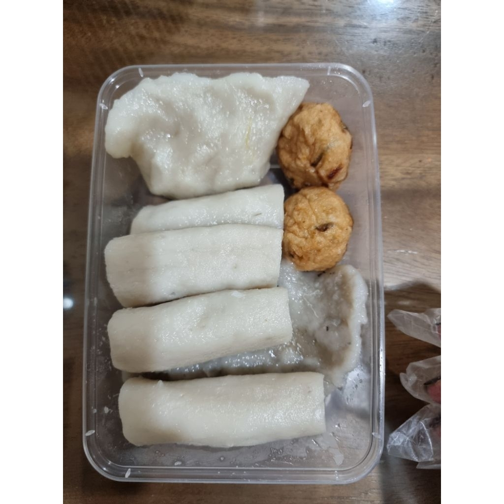 

Pempek 100% ikan tenggiri 1paket isi 500gram free cuko