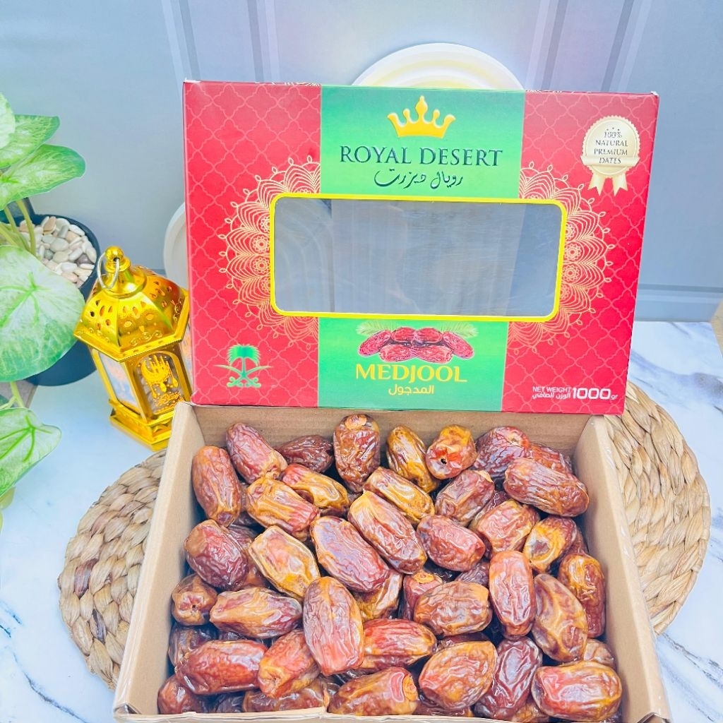 

Kurma Medjool Royal Desert Kotak Eksklusif 1 Kg