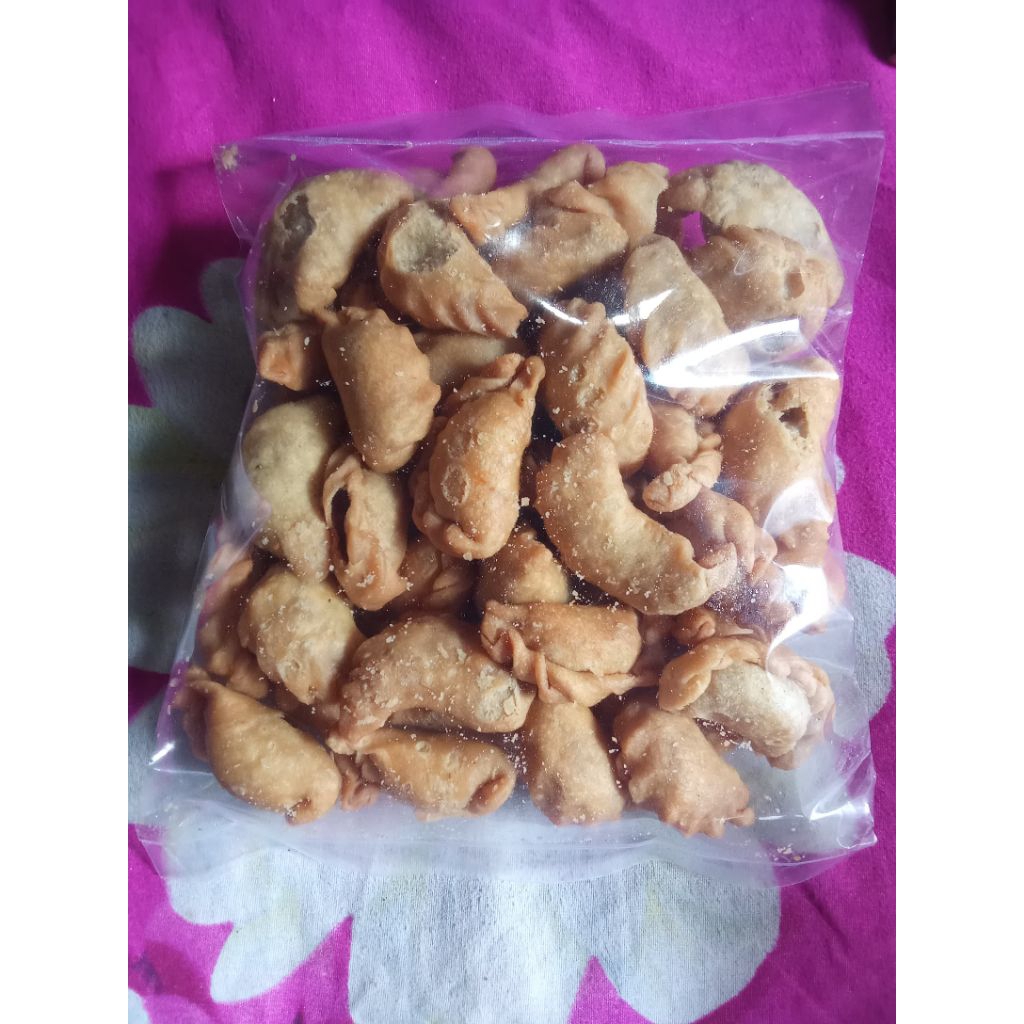 

Pastel kering isi abon homemade 250gram