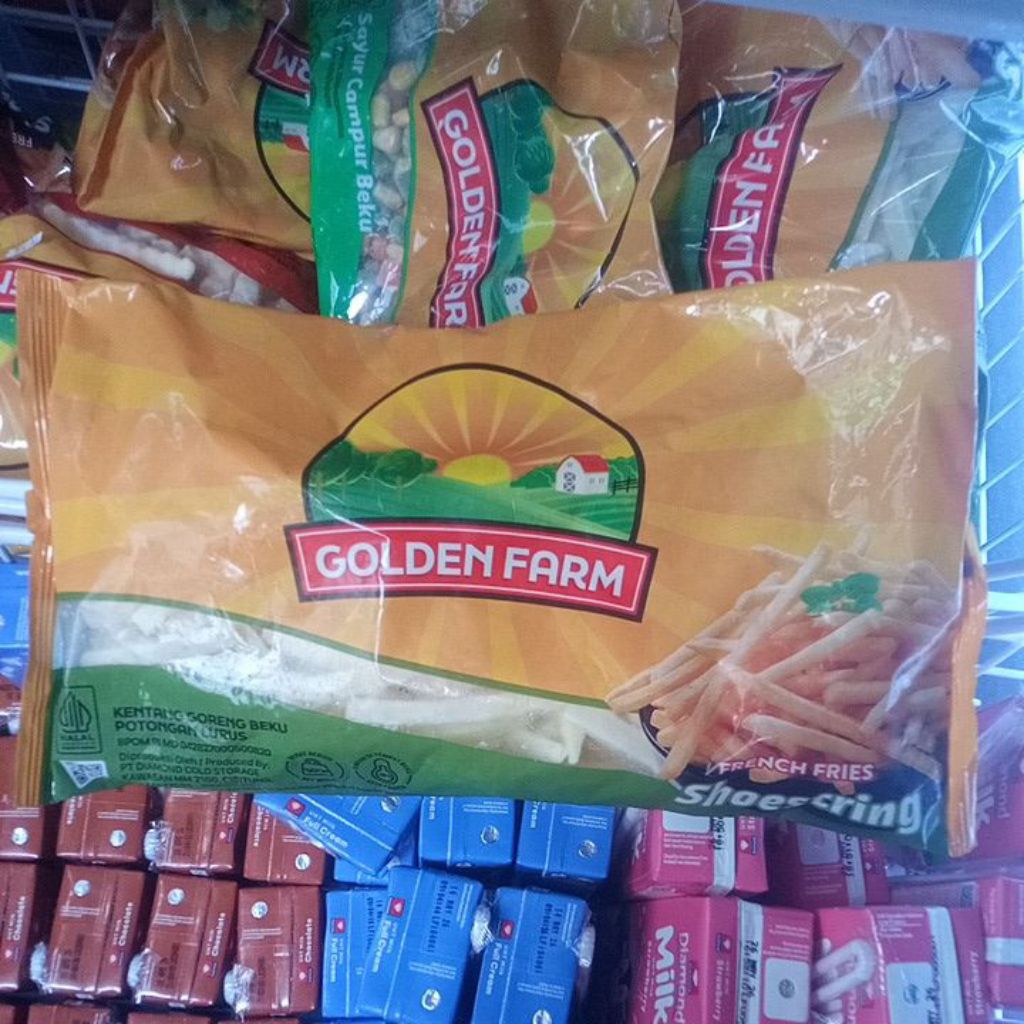 

KENTANG GORENG BEKU GOLDEN FARM FRENCH FRIES SHOESTRING CUT 500GR 1 PACK