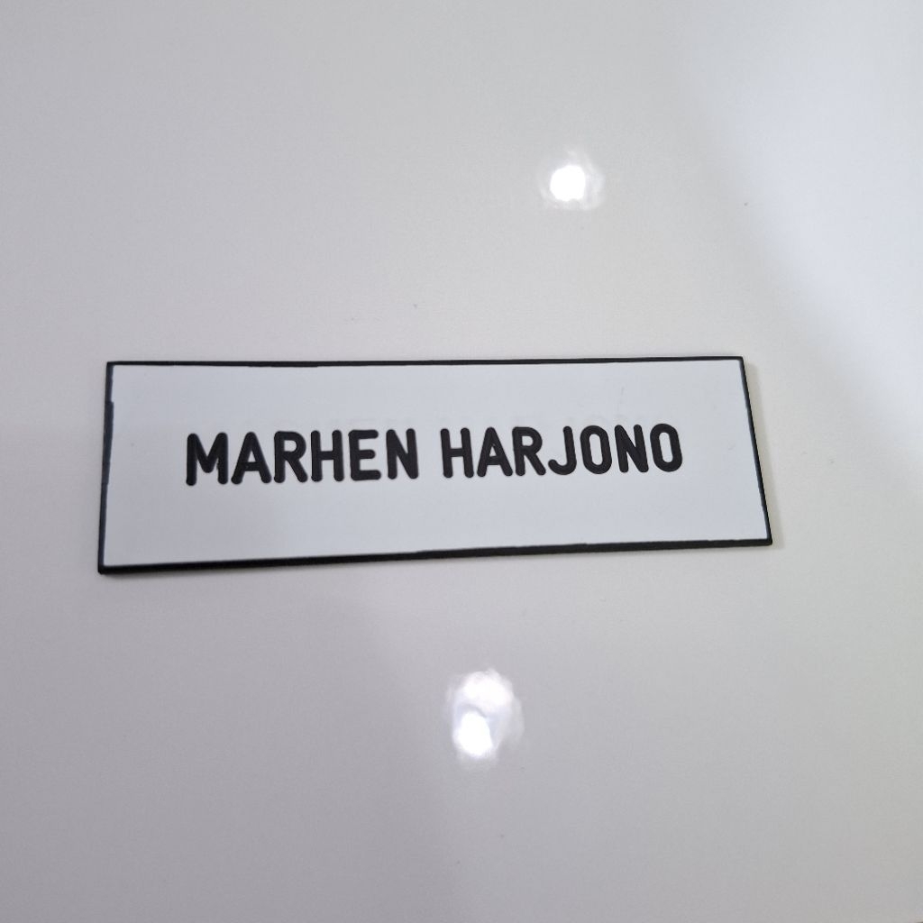 

Papan nama putih hitam/Nametag veteran ukuan 2,5x8