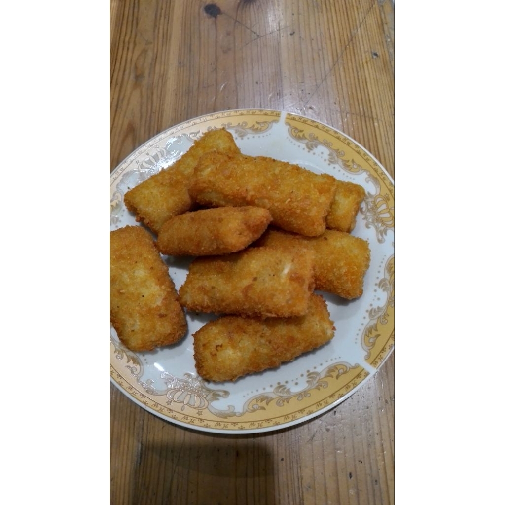 

Risol sayur -frozen food -isi wortel kentang 1 pack isi 8 pcs