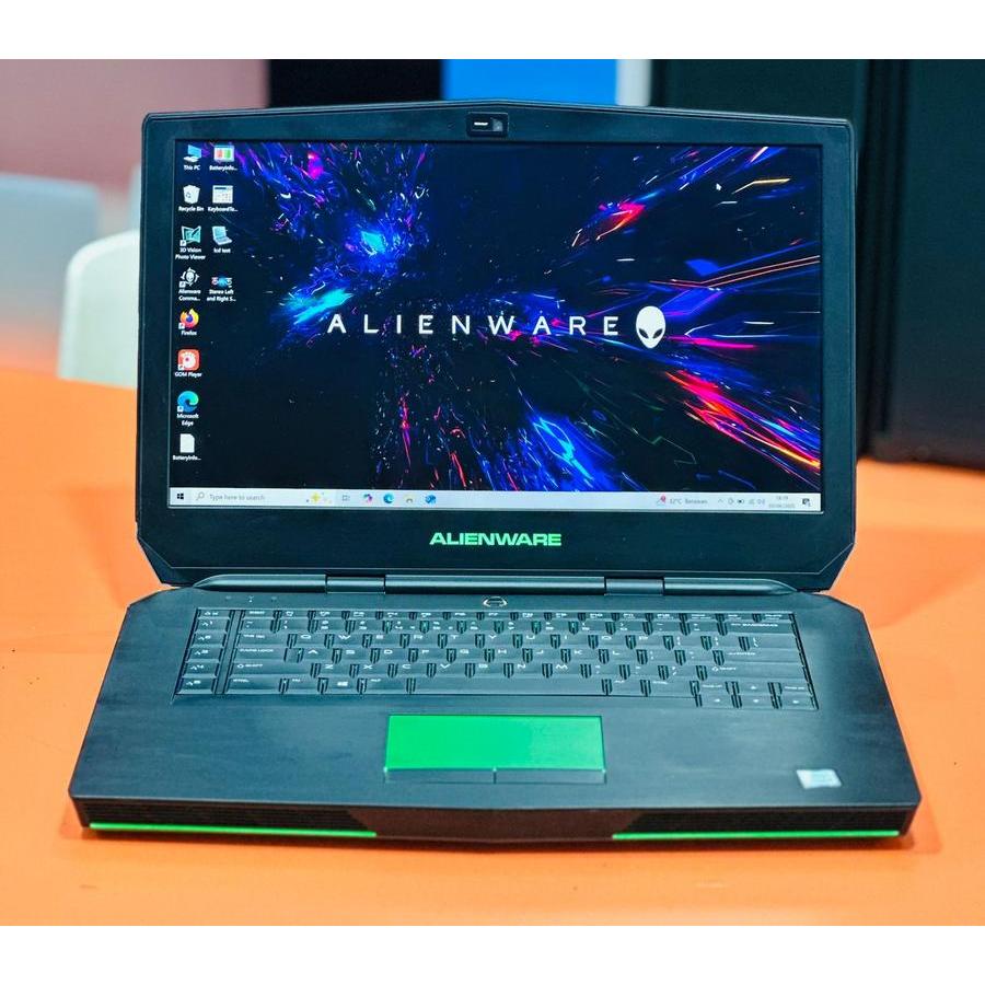 Gaming Laptop ALIENWARE 15 R2 Core i7 Gen6 16GB/512GB+1TB 15 inch QHD 4K  D