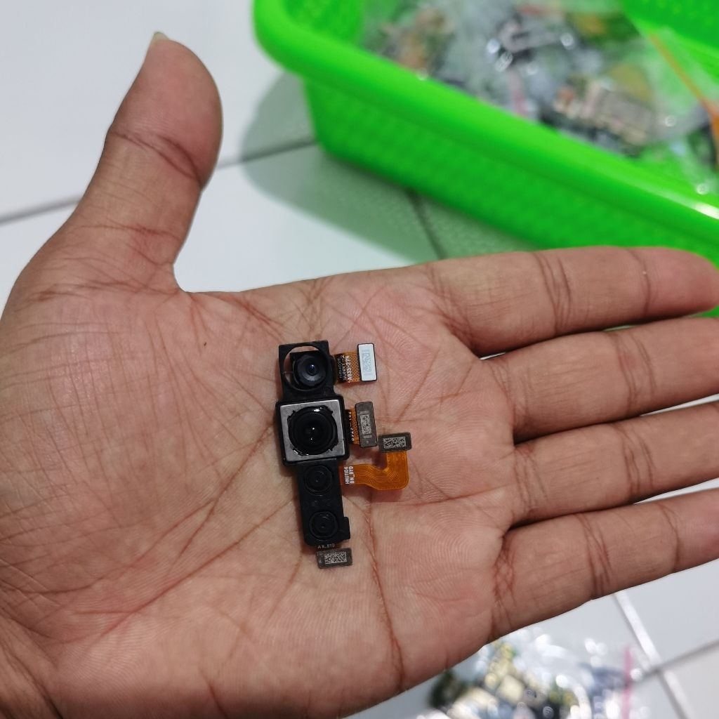 KAMERA BELAKANG REALME XT ORI COPOTAN
