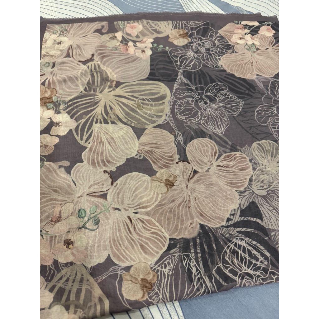 Preloved Buttonscarves Orchid series