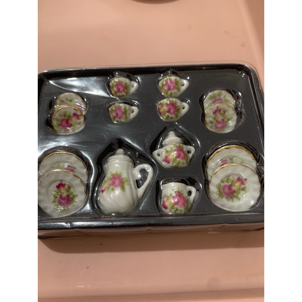 ION A26 Miniatur Teko Set Pajangan