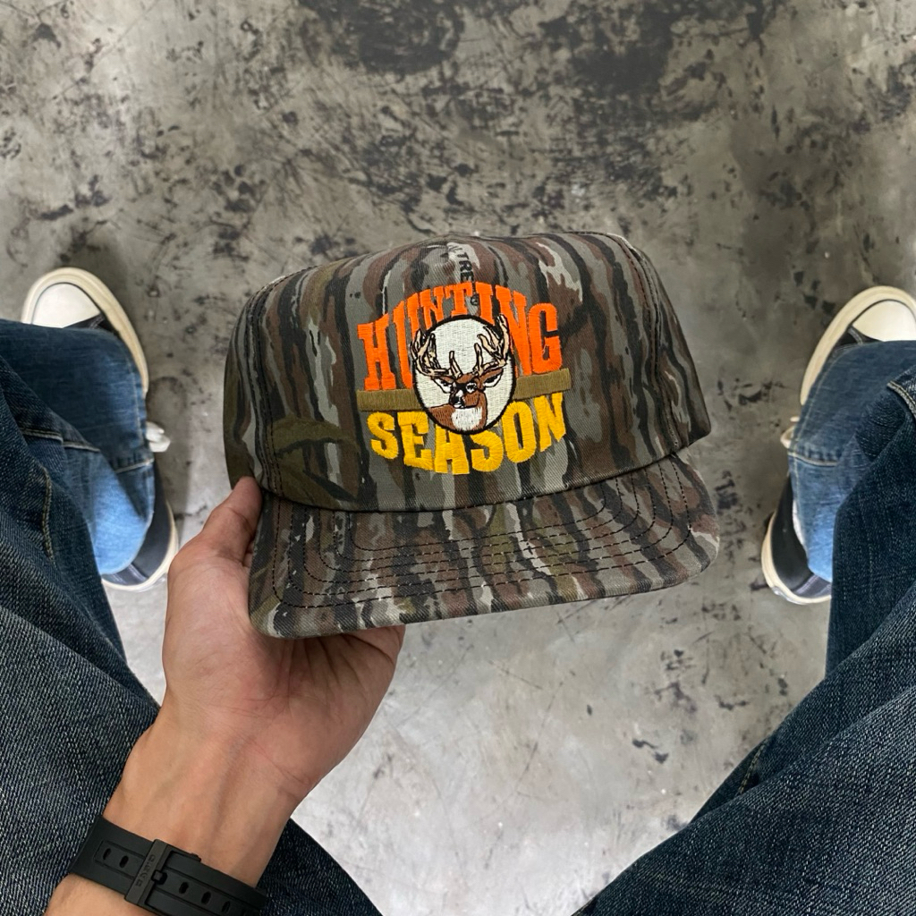 VINTAGE HUNTING SEASON REALTREE HAT (Made In USA) New Old Stock