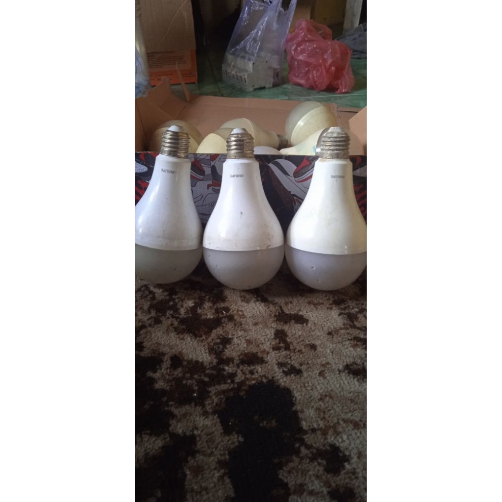 LAMPU LED OFF (MATI) PHILLIPS 19 WATT