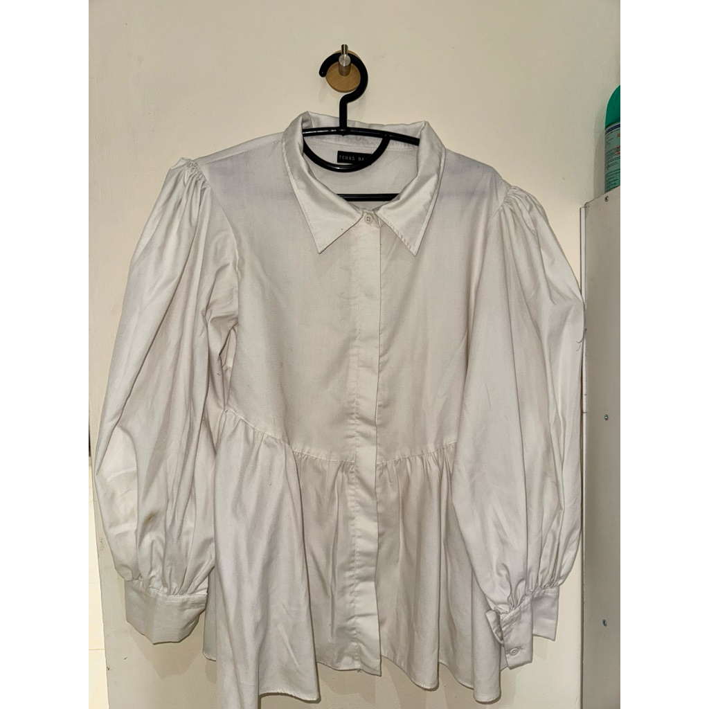 Kemeja Putih Teras Baju