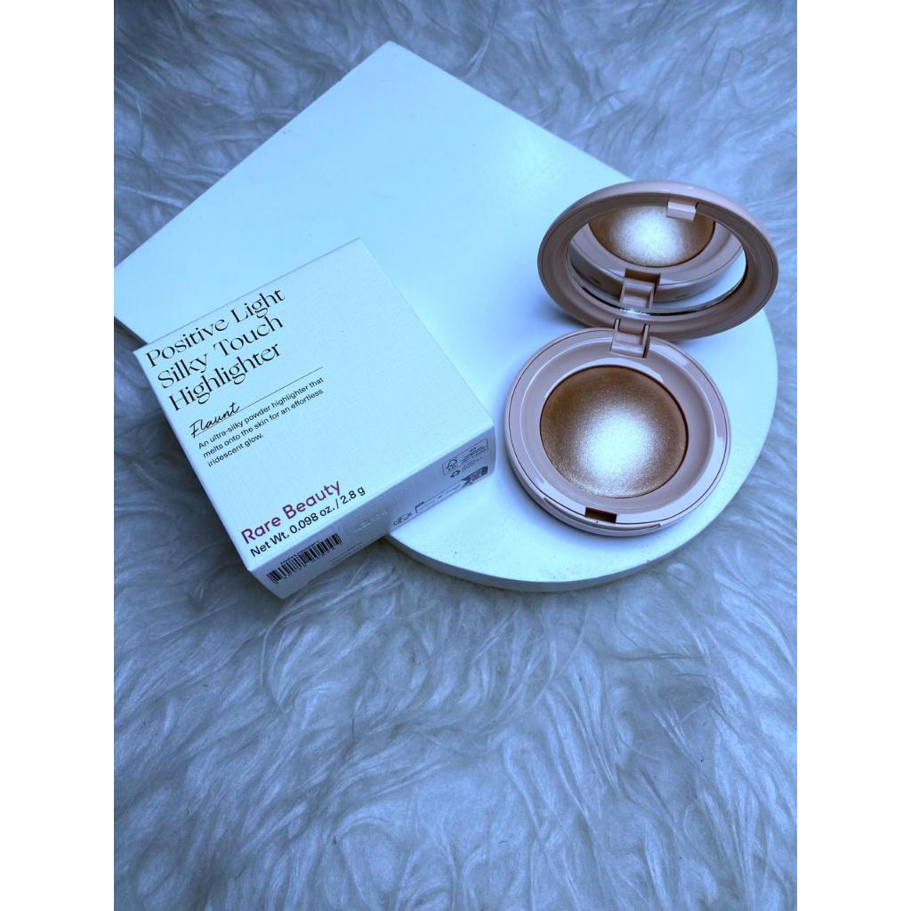 Rare Beauty Positive Light Silky Touch Highlighter