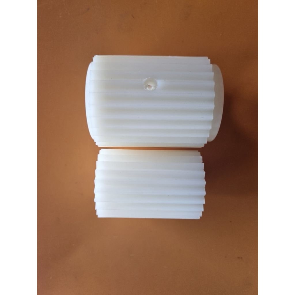 Kulit Puller mesin jahit 1404 bergerigi