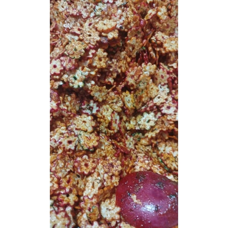 

Krupuk Seblak Mawar Kriuk Dan Lezat Rasa Original Daun Jerukpedas Daun Jeruk 250gr,500gr,1kg