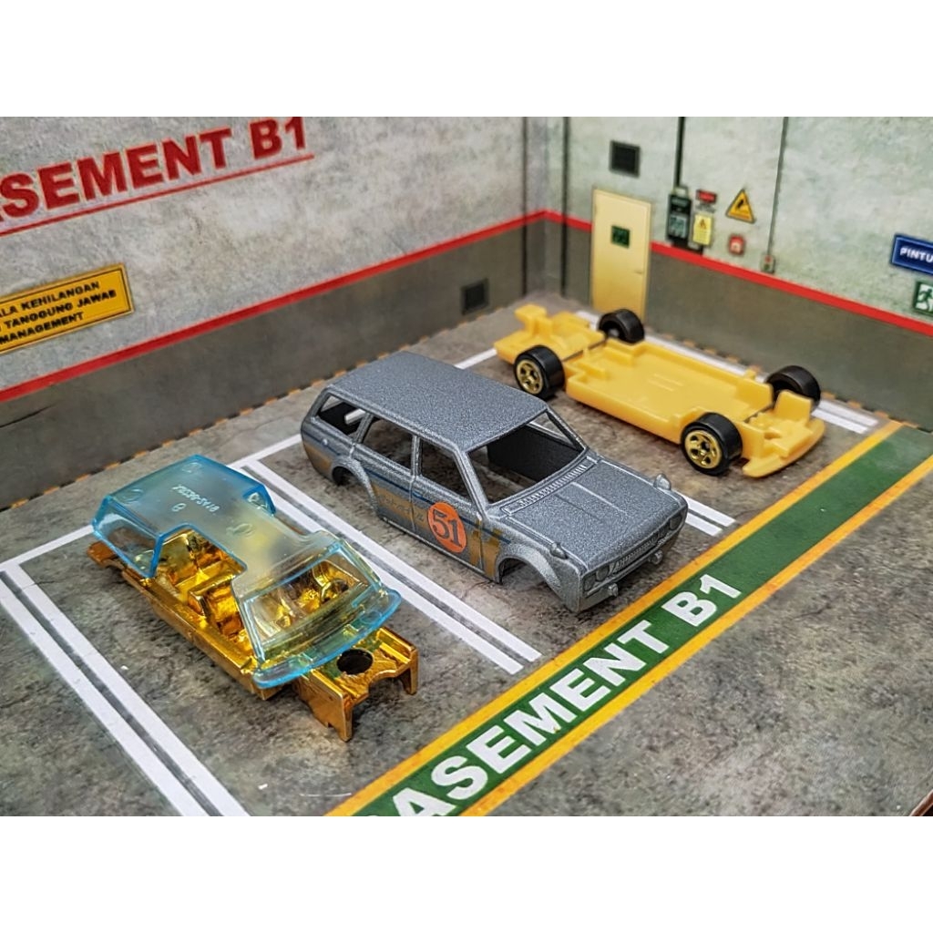 HOTWHEELS UNSPOON FACTORY UNRIVET DATSUN 510 WAGON RARE