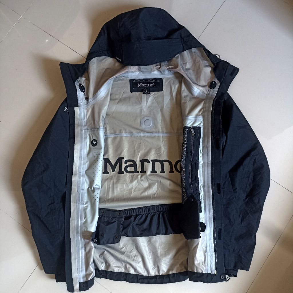 SOLDOUT (TERJUAL) jaket outdoor marmot goretex gofcore
