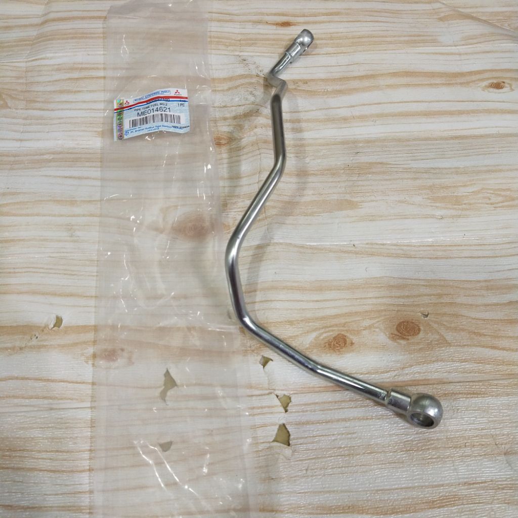 TUBE FUEL PIPA SOLAR SELANG PIPA SOLAR MITSUBISHI PS125HD PS125 CANTER PS136 NO 2 ORIGINAL ME014621