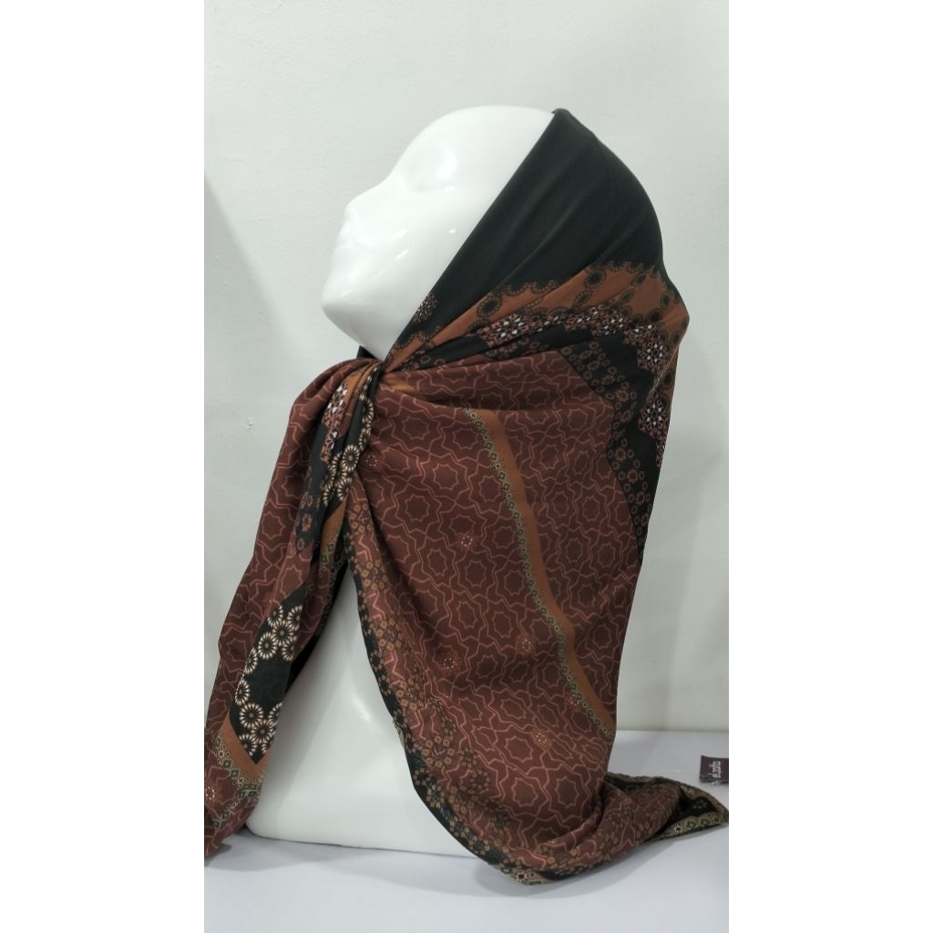 Elzatta Kaila Shari Jilbab segi empat Motif bahan voal lembut Hijab square Kerudung Muslim Syari