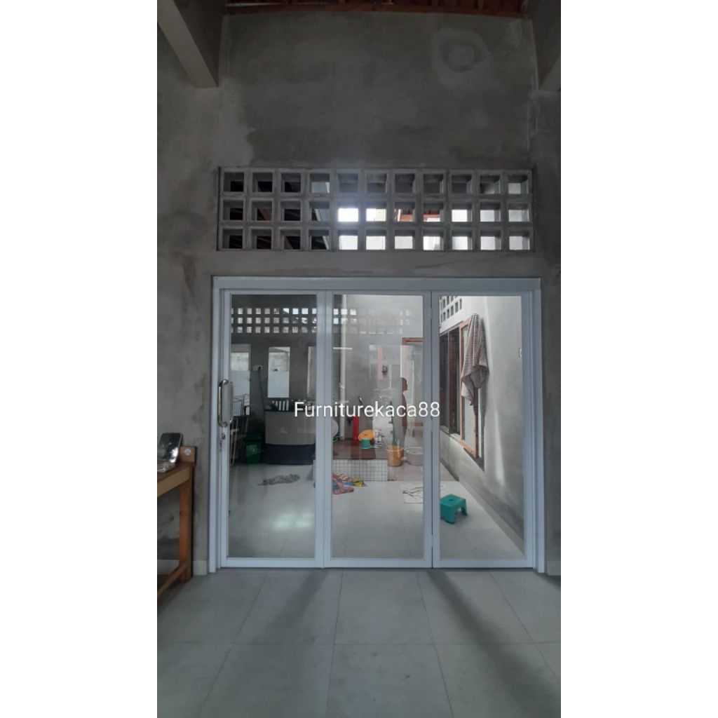 Pintu lipat 6 daun aluminium