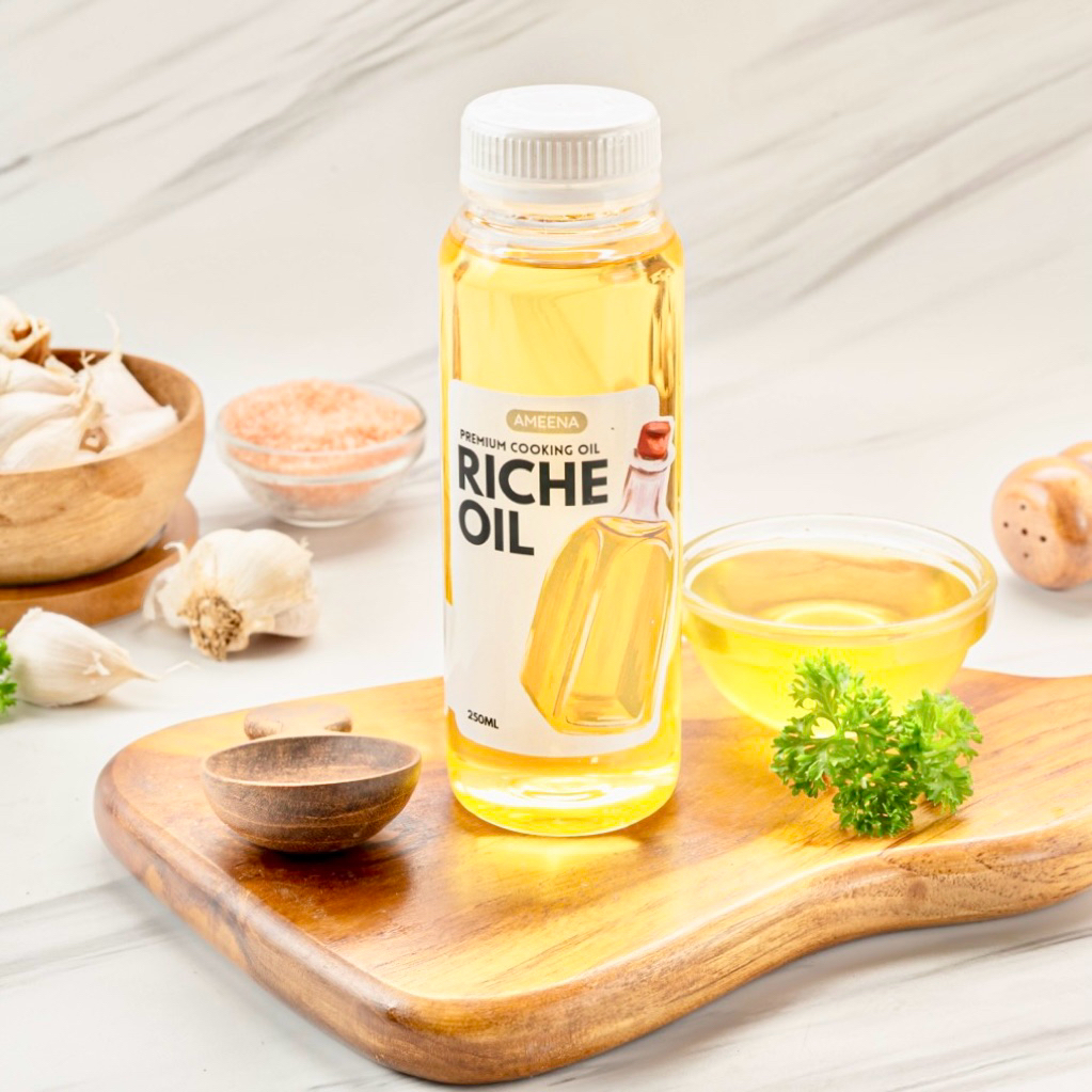 

Premium Cooking Oil 250ml - Minyak Goreng Sawit Premium | Ameena Premium Quality