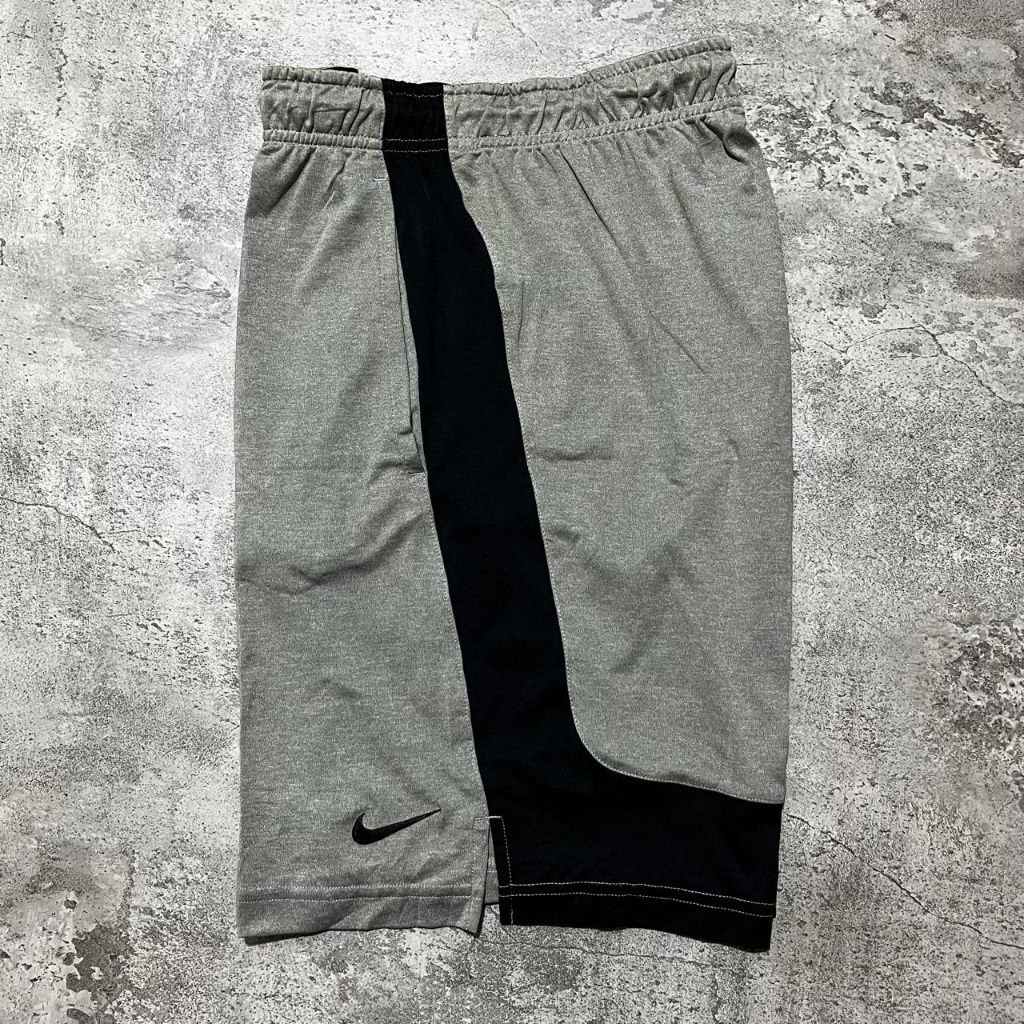 celana pendek olahraga naik abu abu hitam bekas second branded original