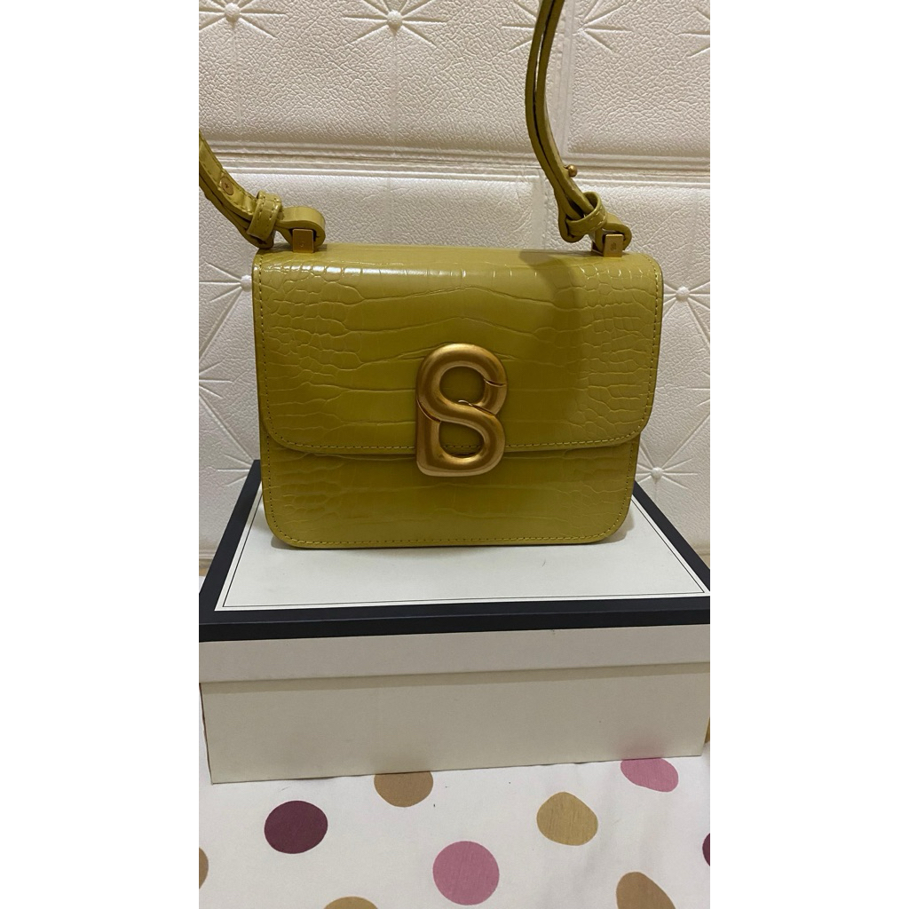 audrey buttonscarves