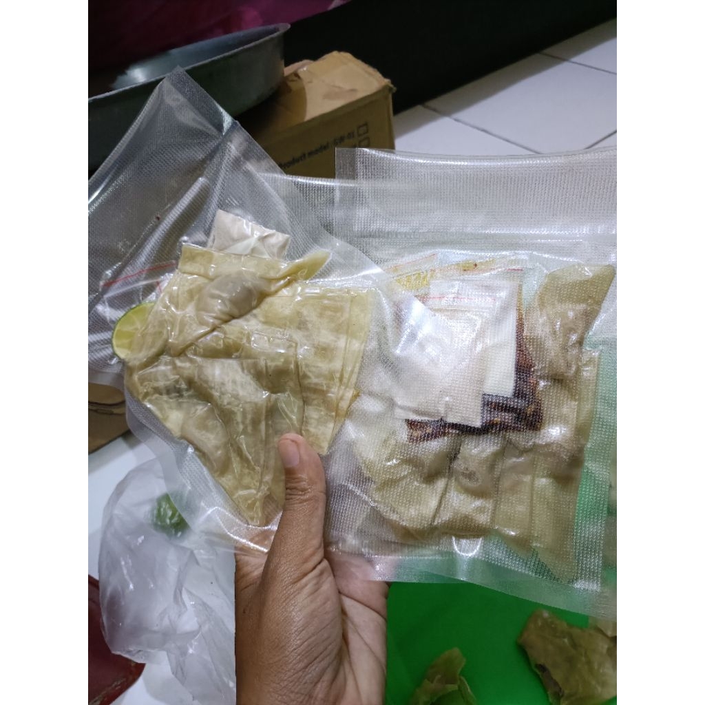 

cireng ayam suwir kuah keju creamy