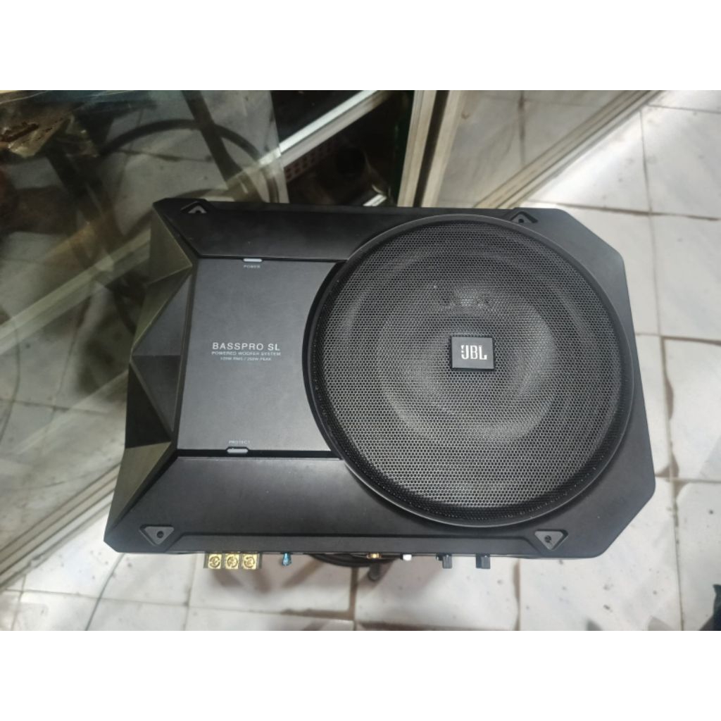 Bekas Segel Subwoofer Kolong JBL BASSPRO SL normal jaya