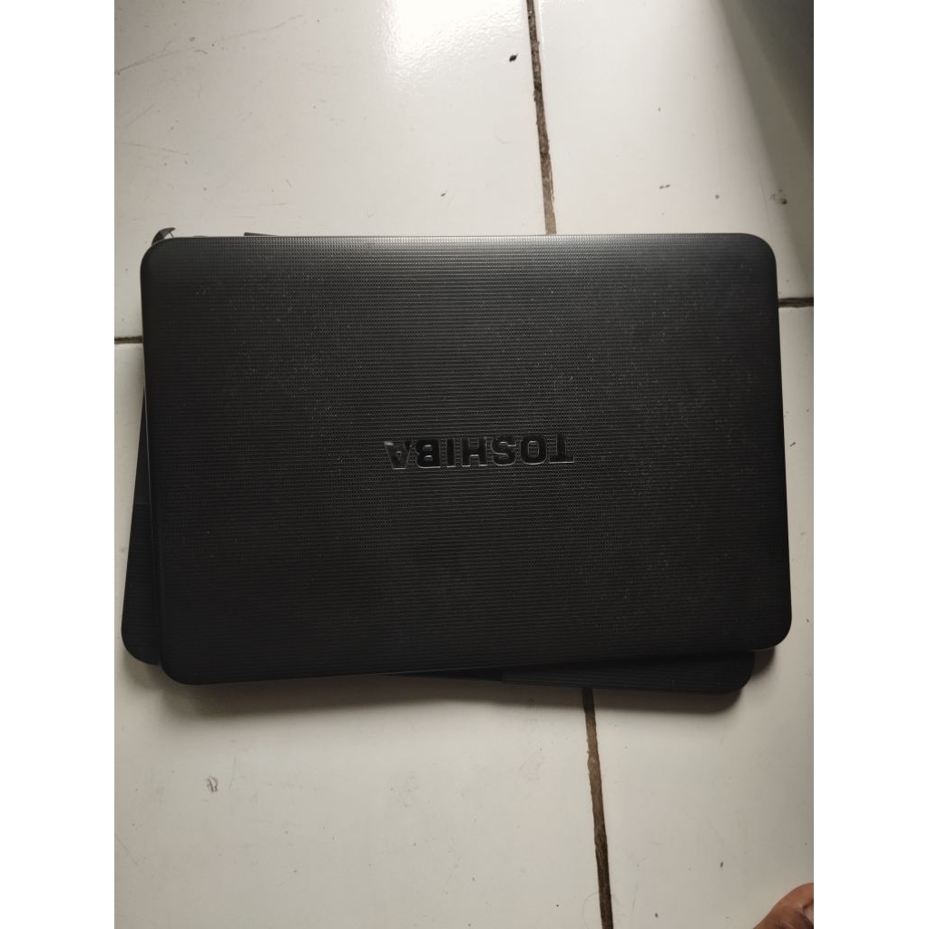 Laptop Toshiba Satellite C800 (Mati Total)