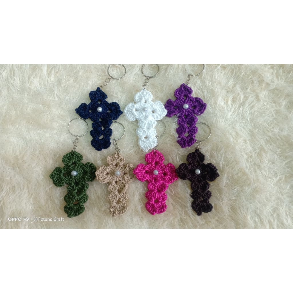 GANTUNGAN KUNCI SALIB