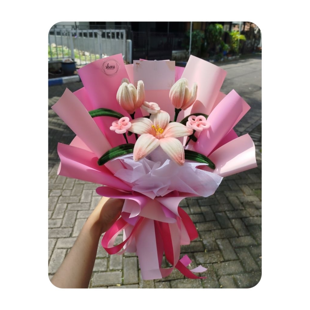 Pipe Cleaner Bouquet