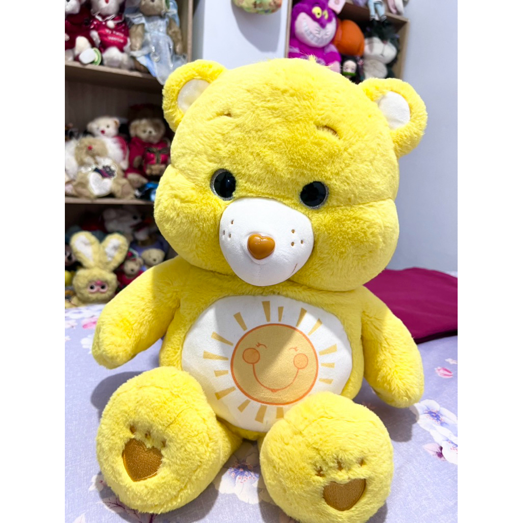 Boneka Care Bears Kuning Fun Shine Bear Jumbo Bulu Lembut Mata Gliter 50 Cm