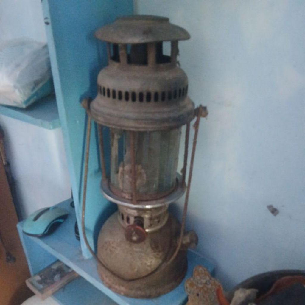 petromak lampu jadul bekas sdh rusak
